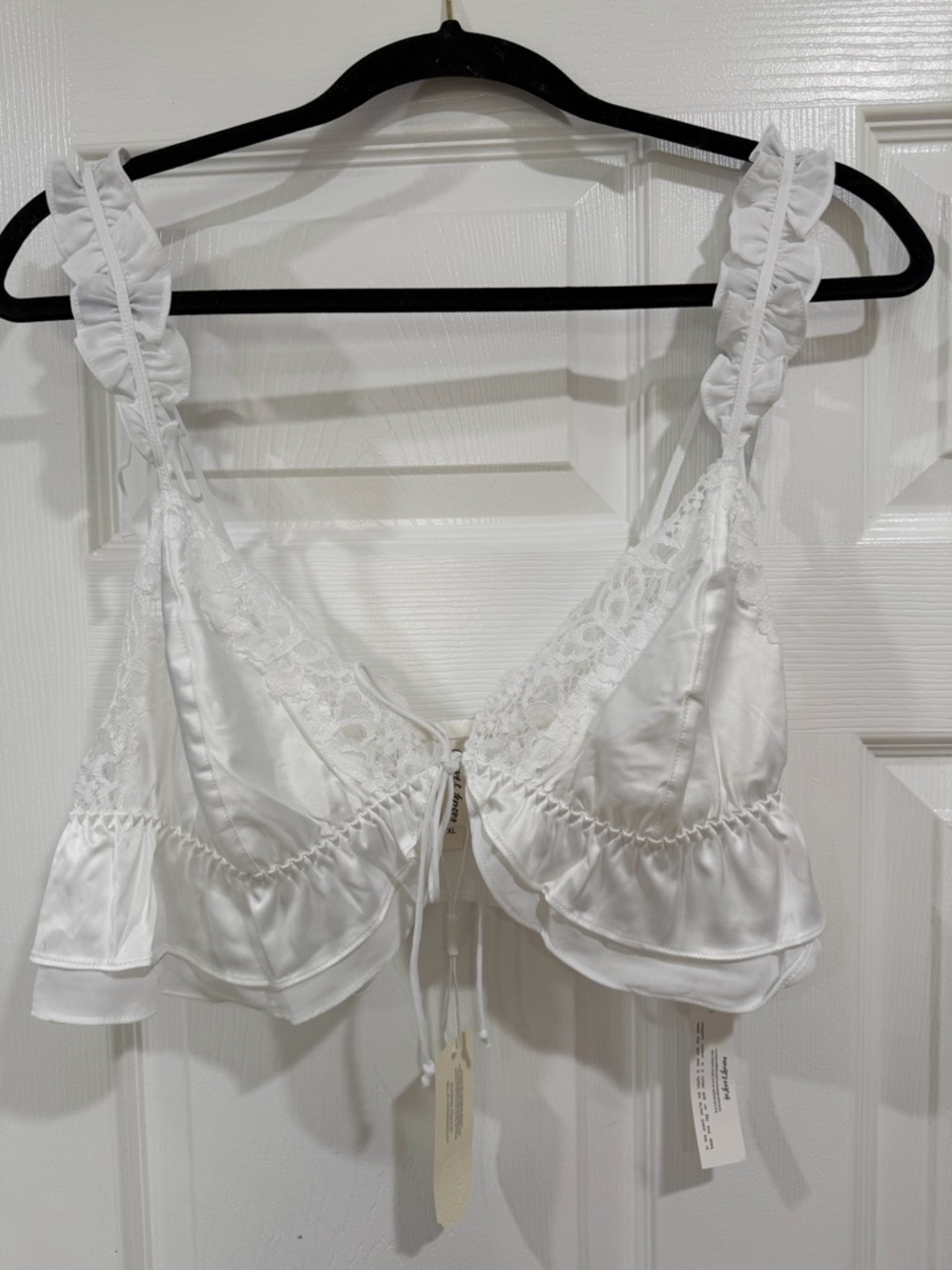 For Love And Lemons NWT Butterfly Lace Ruffle Bralette and Panty Set Size XL - Picture 3 of 9